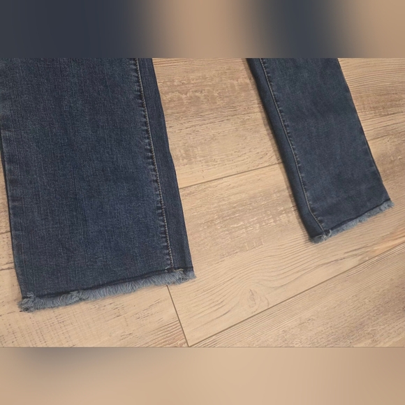Flamingals Boot-Cut Jeans with Frayed Hem & Detailed Stitching - Picture 5 of 9